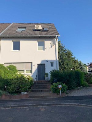 Familienfreundliche, modernisierte Doppelhaushälfte