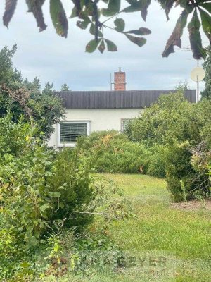 DOBERSCHÜTZ - SPROTTASIEDLUNG * GROSSES GRUNDSTÜCK mit EINFAMILIENHAUS (BUNGALOW), ANBAU, KELLER,...