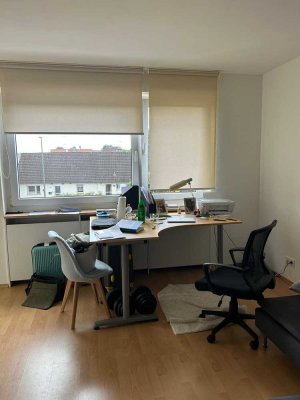 Exklusive 1-Zimmer-Wohnung mit gehobener Innenausstattung mit EBK in Essen