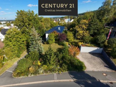 Großzügiger Bungalow mit Einliegerwohnung & idyllischem Anwesen - Ein seltenes Juwel in Lichtenfels