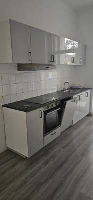 Gemütliche 2-Raumwohnung mit Einbauküche, Tageslichtbad und Balkonen
