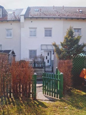 Ansprechendes und gepflegtes 4-Zimmer-Reihenhaus mit gehobener Innenausstattung und EBK in Ebersberg