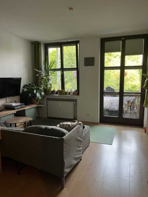 Ansprechende 2-Zimmer-Wohnung mit Balkon und Einbauküche in Krefeld