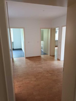 Ruhige, sonnige 3,5 Zimmerwohnung in Top Lage