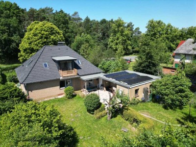 Provisionsfrei: Einfamilienhaus mit Wärmepumpe, Photovoltaik und Einliegerwohnung