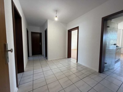 Einziehen und sich Wohlfühlen - 3-Zimmerwohnung mit Balkon & Tiefgarage in Worms Neuhausen