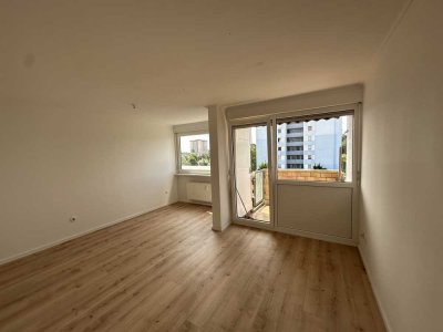 Helle, lichtdurchflutete 3-Zimmer-Wohnung mit Balkon in Dormagen