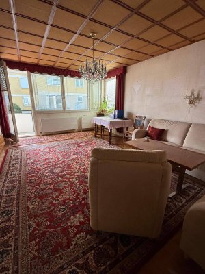 Privat: 3-Zimmer Wohnung mit Loggia