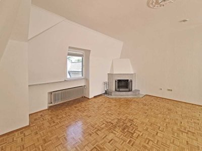 Gepflegte Dachgeschosswohnung in bester Grunewaldlage