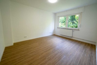Sanierte 2,5 Zimmerwohnung in Kelkheim - Stadtmitte (Parkstraße) provisionsfrei zu verkaufen