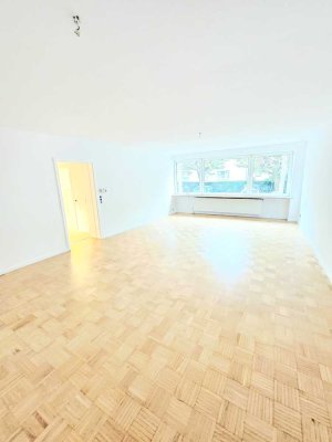 Modernisierte 3,5-Zimmer-Erdgeschosswohnung mit EBK in 56112, Lahnstein
