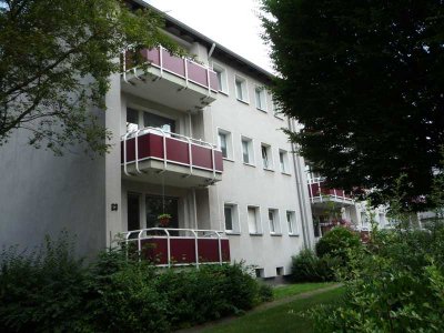 *** Covivio saniert für Sie! 2-Raum-Whg mit Dusche und Balkon! ***