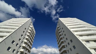 Mehrere Erstbezüge.