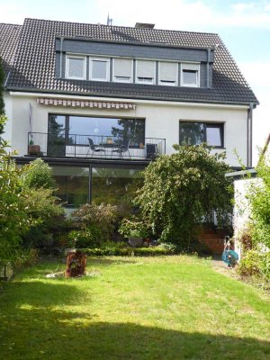 Schöne 3 Zimmerwohnung mit Wintergarten in ruhiger Lage