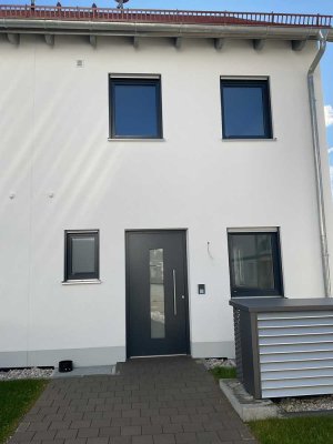 Modernes Reiheneckhaus nördlich von Freising