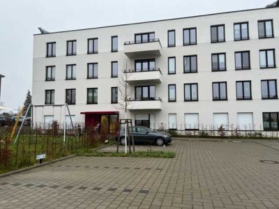 Schicke 2-Zimmer-Wohnung im Neubau mit schönem Balkon und Außenstellplatz!