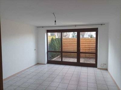 Höchberg, Schöne, sonnige 2-ZW, 54 m², romantische Wohnlage, Fußbodenheizung, kl. Terrasse