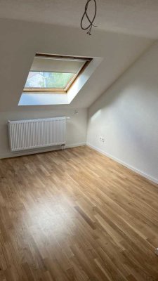 Renovierte 4-Zimmer-Wohnung in Alt-Schwanheim – 80 m² | ab sofort