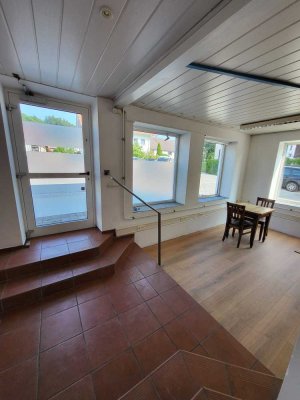 Exklusive, gepflegtes Haus für Gewerbe und Wohnen in Peiting.