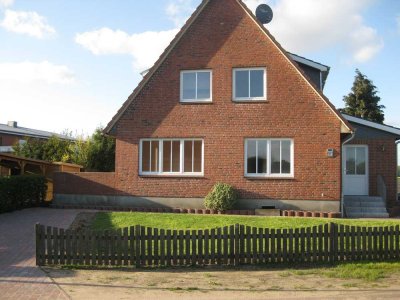Schöne helle 3 Zi. Wohnung in ruhiger Lage