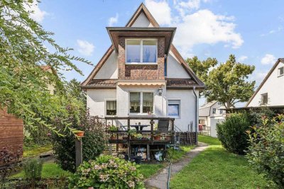 Zuhause mit Kamin, neuer Heizung und schönem Garten – jetzt kaufen, bald selbst nutzen
