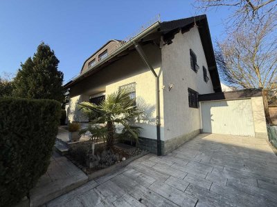 frisch renoviertes freistehendes EFH in toller Lage zu verkaufen
