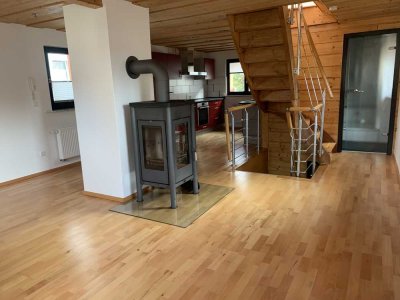 Exklusive, außergewöhnliche neuwertige 2,5-Zimmer-Maisonette-Wohnung/Haus EBK + Garage  Großha