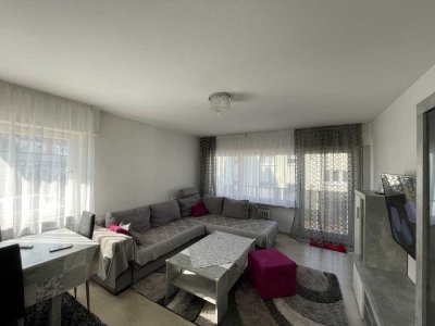 3,5 Zimmer Wohnung mit Aussicht und Garage
