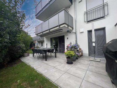 Helle, zentral gelegene 3-Zimmer-Wohnung im EG mit großem Garten
