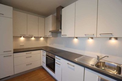 Geschmackvolle, sanierte 1,5-Zimmer-Wohnung mit EBK in Nördlingen