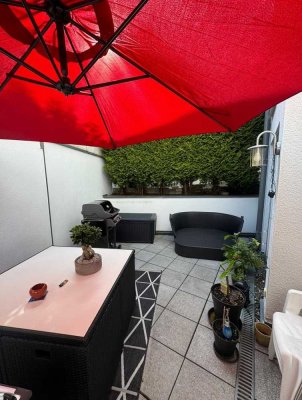 Schöne 2 Zimmer Wohnung mit Terrasse in Rath/Heumar