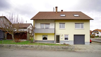 Work-Life-Balance gesucht? Großzügiges Haus mit zwei Wohnungen und Platz fürs Home-Office.