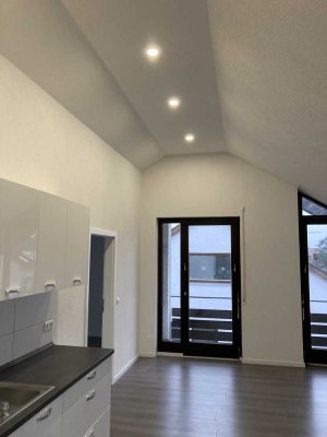 Helle 3-Zimmer Dachgeschosswohnung mit Balkon in Unterensingen