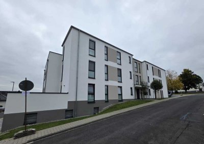 Neuwertige  2-Zimmer-Erdgeschosswohnung mit großer Terrasse und EBK in 65604 Elz vom Eigentümer!