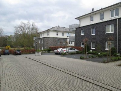 Helle Wohnung mit direktem Emssee-Blick!