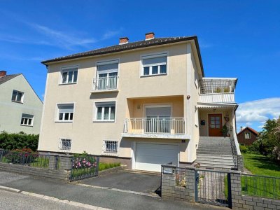 GÜSSING - Mehrfamilienhaus mit Blick auf die Burg Güssing.