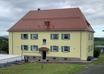 Erstbezug nach Sanierung mit Einbauküche: ansprechende 3-Zimmer-Wohnung in Treffelstein