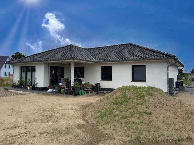 Winkelbungalow mit Solartechniik - Ruhige Lage nahe Wismar und  Ostsee
