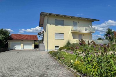 Zögern Sie nicht: Gepflegtes Einfamilienhaus mit Garten, Garage und 4 Freistellplätzen in Deggendorf