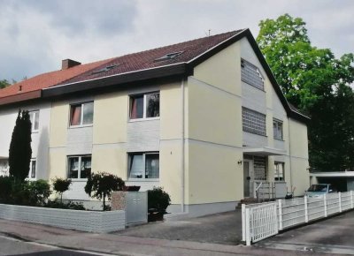 Gepflegte 3-Raum-DG-Wohnung mit Balkon in Neustadt an der Weinstraße