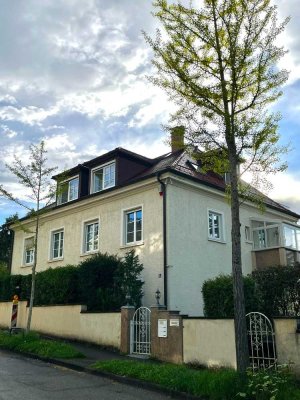 Gemütliche Dachgeschosswohnung in Baden-Baden Innenstadt, Nähe Wasserfälle Paradies