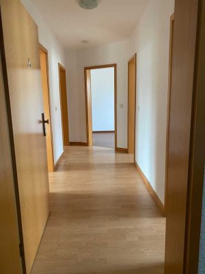 3 Zimmerwohnung in ruhiger Lage