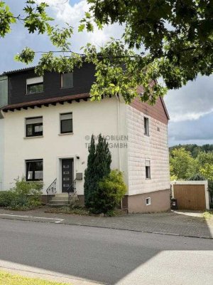 1-2 FH- Doppelhaus mit Garten und Garage in IGB!