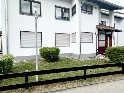 Geschmackvolle, sonnige 4-Zimmer-EG-Wohnung, mit Garage und Stellplatz, ruhig und zentrumsnah