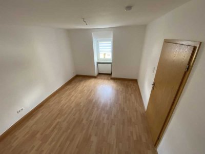 2-Zimmer Wohnung im 3. OG in Wuppertaler Altbau