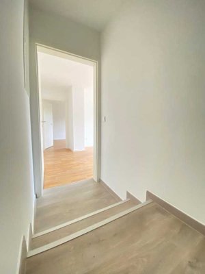 *** ERSTBEZUG NACH SANIERUNG *** Sehr helles 2-Zimmer Single-Apartment im Souterrain ***