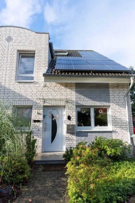 Stilvolles, gepflegtes und großzügiges 4 Zimmer Haus in Langenfeld