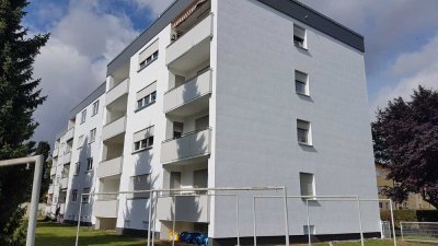 Sonnige und Stadtnahe 3-Zi-Wohnung mit Balkon in absolut ruhiger Lage in Offenhausen