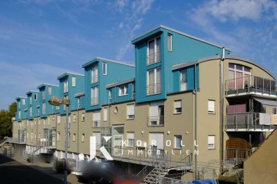 Schöne Wohnung mit Parkett, Balkon, Terrasse und eigenem Garten mitten in der Stadt