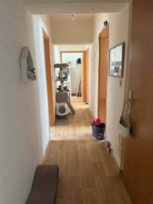 Freundliche 3-Zimmer-Wohnung mit Einbauküche in Schmölln